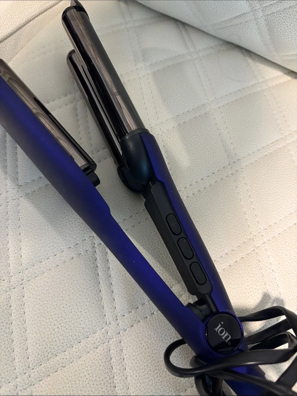 Ion Titanium Pro Triple Barrel Waver for Y2K styling